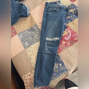 Old Navy Women's Distressed Blue Skinny Jeans